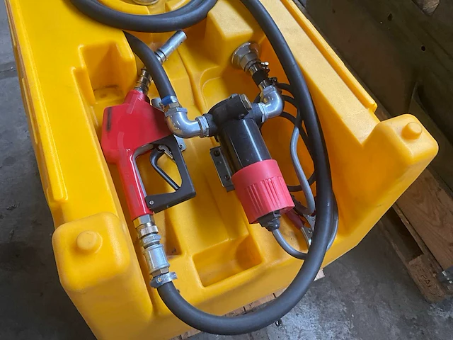 Brandstof opslagtank incl. 12v pomp - afbeelding 4 van  5
