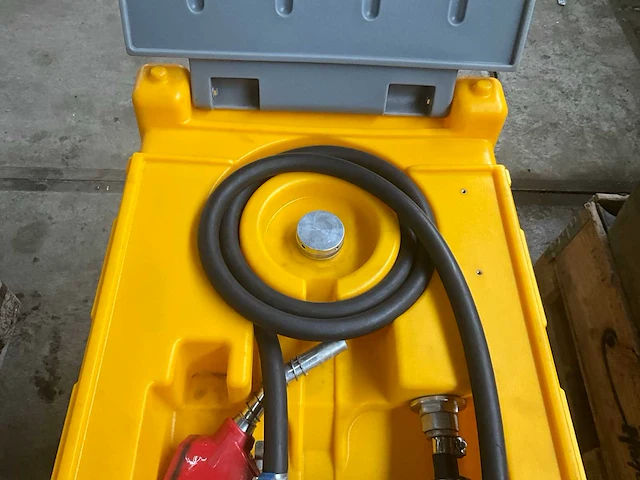 Brandstof opslagtank incl. 12v pomp - afbeelding 5 van  5