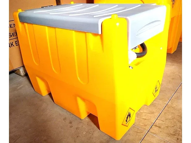 Brandstoftank 220l nieuw - afbeelding 1 van  1