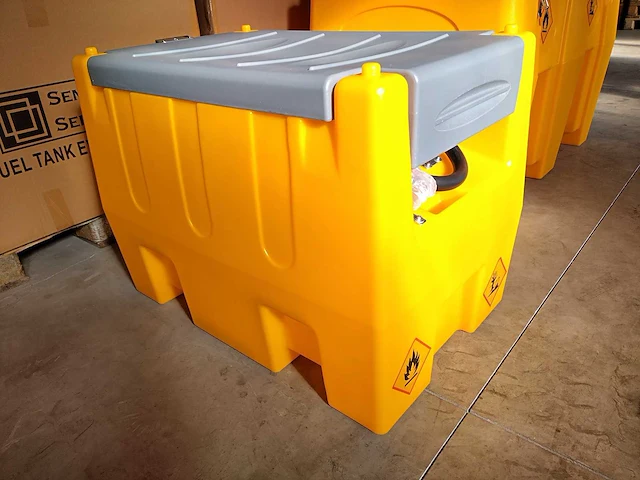 Brandstoftank 250 liter - afbeelding 2 van  7