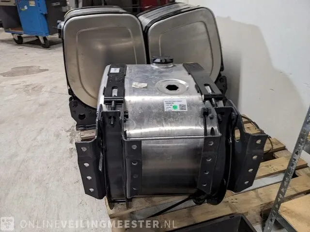 Brandstoftank diesel volvo, lumigo, 2023 - afbeelding 2 van  6