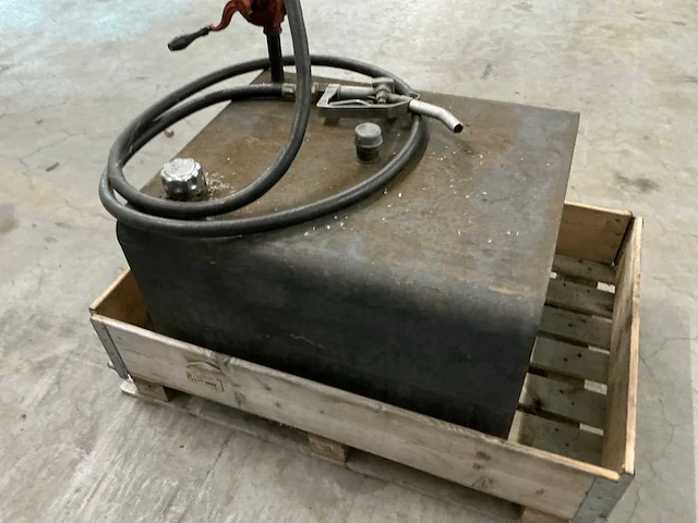 Brandstoftank - afbeelding 4 van  7