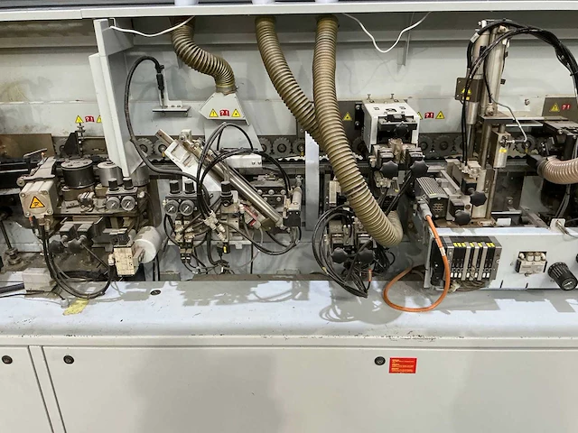 Brandt - 2013 - kdf 220 - kantenlijmmachines - afbeelding 3 van  25