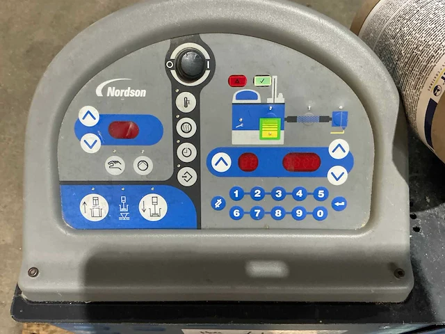 Brandt - 2013 - kdf 220 - kantenlijmmachines - afbeelding 7 van  25