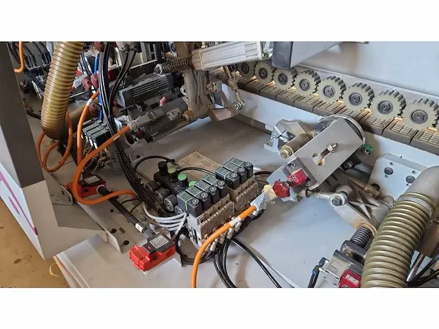 Brandt edgebander kd 68 cf kantaanlijmmachine - afbeelding 7 van  15