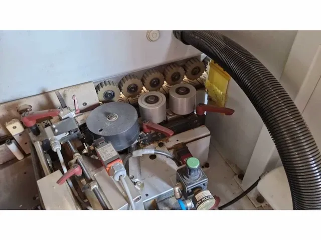 Brandt edgebander kd 68 cf kantaanlijmmachine - afbeelding 13 van  15