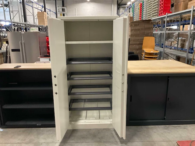 Brandwerende kast - afbeelding 1 van  3