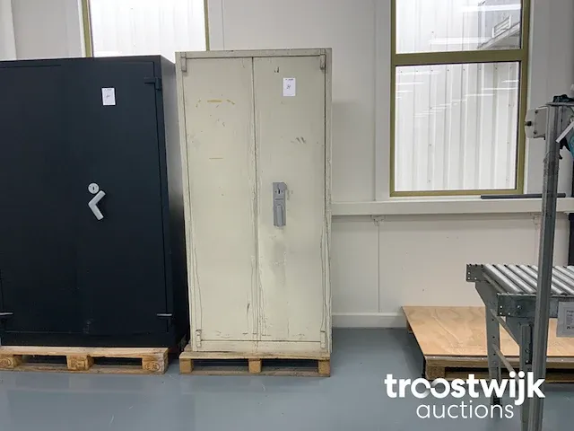 Brandwerende kast - afbeelding 1 van  3