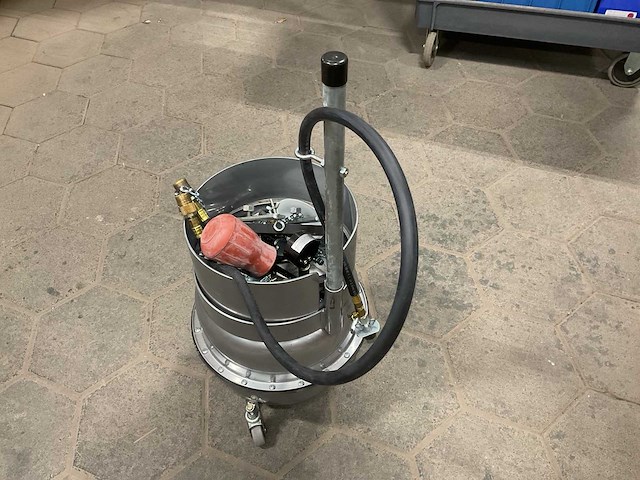 Branick industries inc g300 a brake bleeder - afbeelding 2 van  6