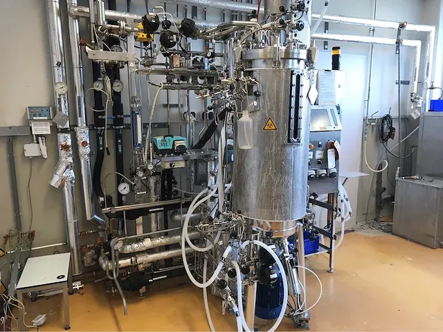 Braun biotech fermentatie opstelling - afbeelding 1 van  15