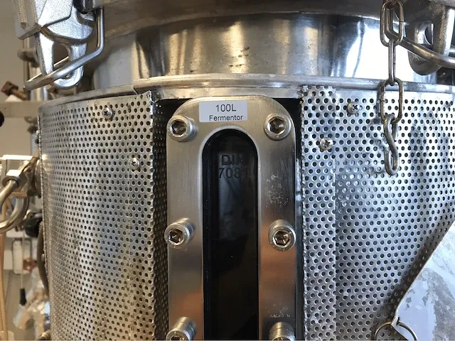 Braun biotech fermentatie opstelling - afbeelding 8 van  15