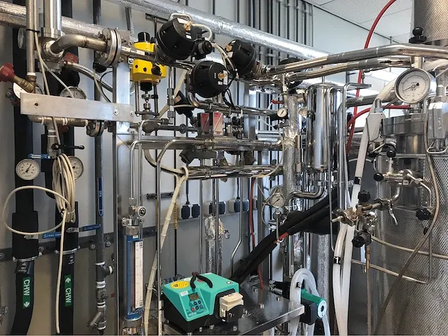 Braun biotech fermentatie opstelling - afbeelding 11 van  15