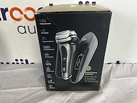 Braun series 9 pro+ 9575cc - scheerapparaat - smartcare center - powercase - wet & dry - grafiet - afbeelding 2 van  2