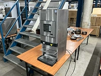 Bravilor 8.020.200.11021 koffiemachine - afbeelding 1 van  7