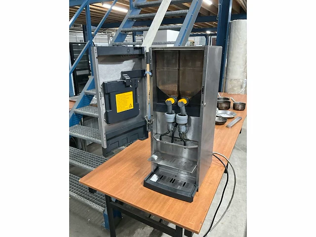 Bravilor 8.020.200.11021 koffiemachine - afbeelding 3 van  7
