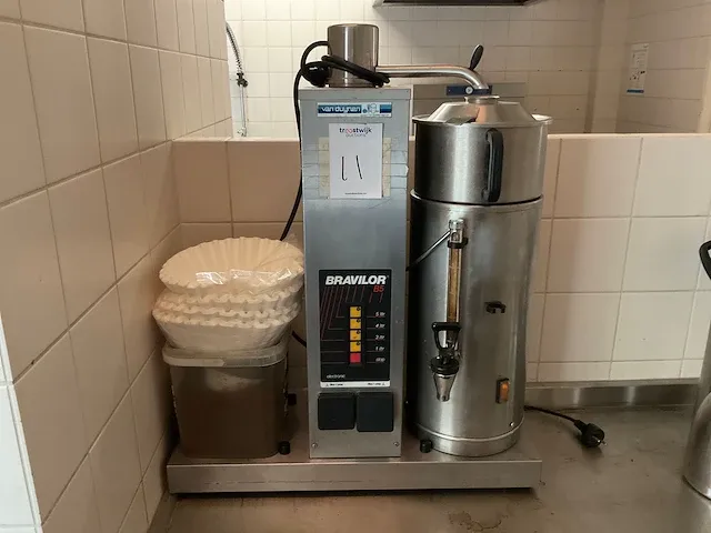 Bravilor b5 koffiemachine - afbeelding 1 van  8