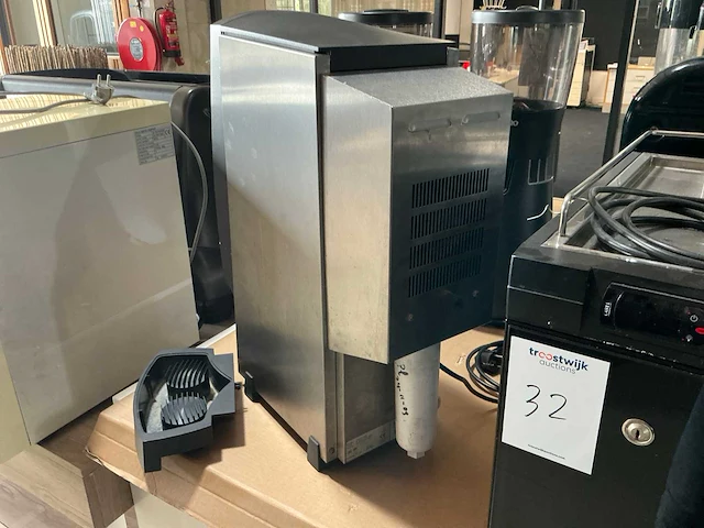 Bravilor chiller waterkoeler met vaste wateraansluiting tafelmodel - afbeelding 2 van  4