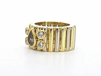 Brede gouden ring met een natuurlijke cognac gekleurde druppel vorm diamant en briljant geslepen diamanten - afbeelding 2 van  8