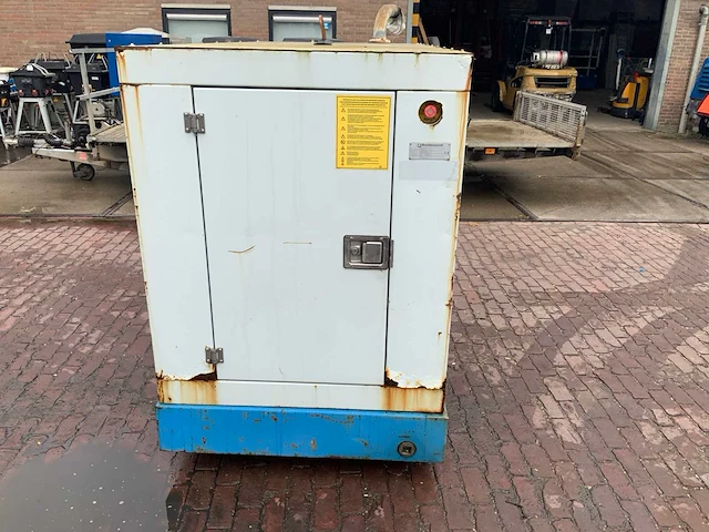 Bredenoord bryan20 noodstroomaggregaat - afbeelding 6 van  13