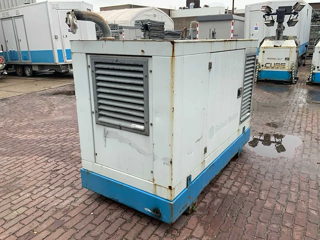 Bredenoord bryan20 noodstroomaggregaat - afbeelding 8 van  13