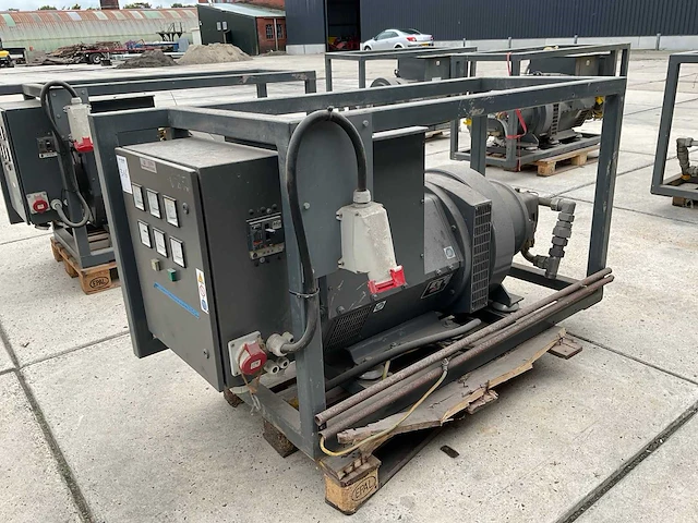 Bredenoord stamford 140 kva stroomgenerator - afbeelding 2 van  8