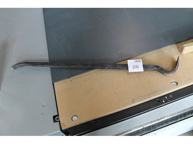 Breekijzer met lengte 90 cm. - afbeelding 1 van  2