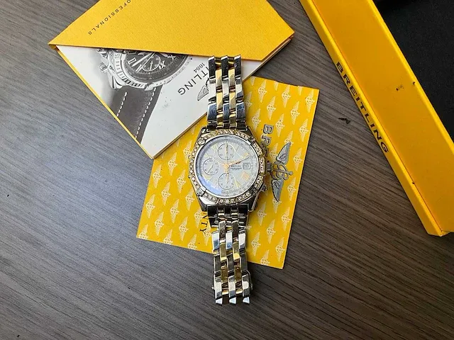 Breitling - crosswind - chronograph - polshorloge - afbeelding 4 van  17