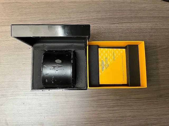 Breitling - crosswind - chronograph - polshorloge - afbeelding 8 van  17
