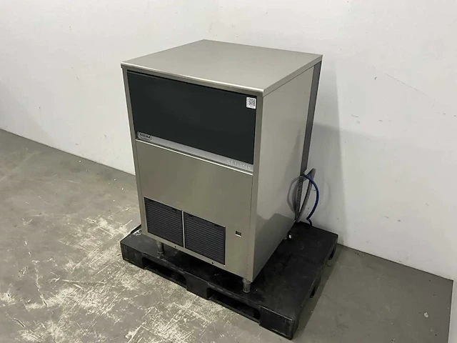 Brema - gb 1555w-q - schilferijsmachine - afbeelding 1 van  6