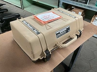 Bren-tronic inc batterij lader - afbeelding 5 van  7