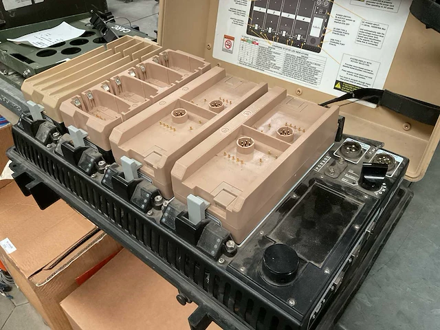 Bren-tronics batterij oplaadstation - afbeelding 3 van  6