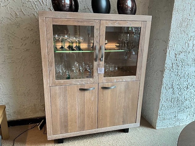 Brescia eiken vitrinekast - afbeelding 2 van  5