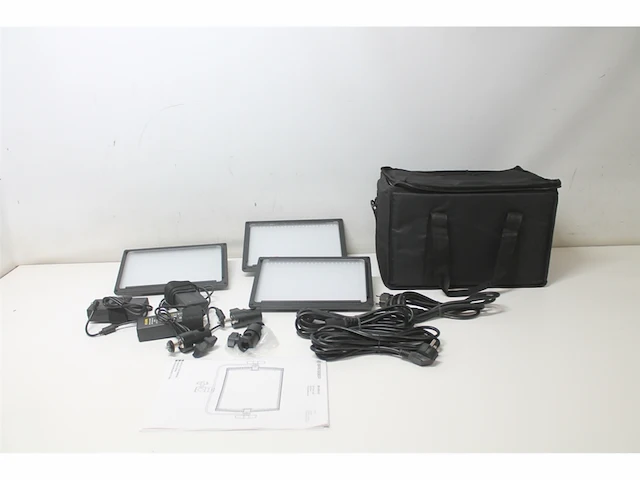 Bresser sh-360a ultraplatte en lichte bi-color led-vlakverlichting set van 3 - afbeelding 5 van  6