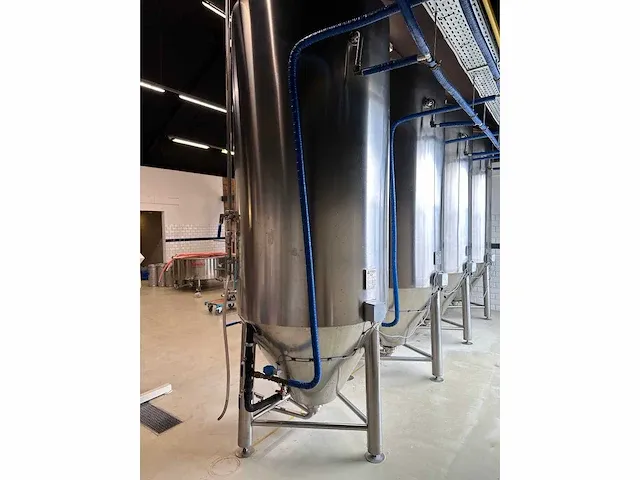 Brewiks - cct 125 - geconditioneerde cilindrische conische rvs tank - 2017 - afbeelding 5 van  6