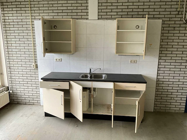 Bribus - keukenblok en daalderop boiler - afbeelding 2 van  5