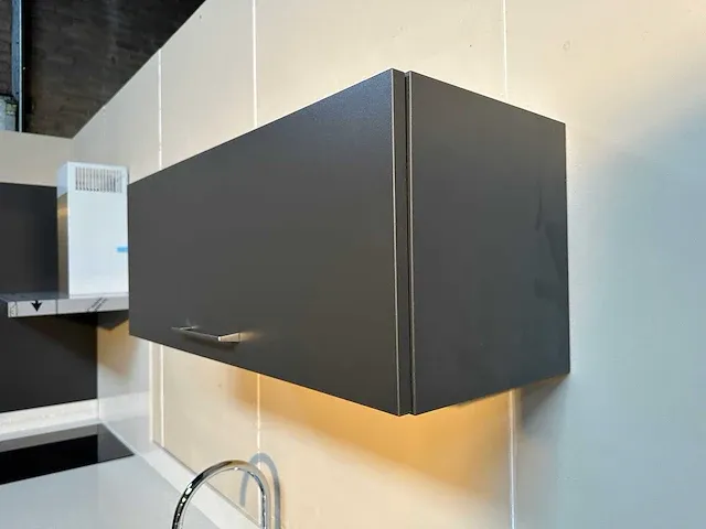 Bribus keuken - 304 cm v.v. bosch inbouwapparatuur, composiet werkblad, kleur u1233 grafiet (nieuw in doos) - afbeelding 13 van  27