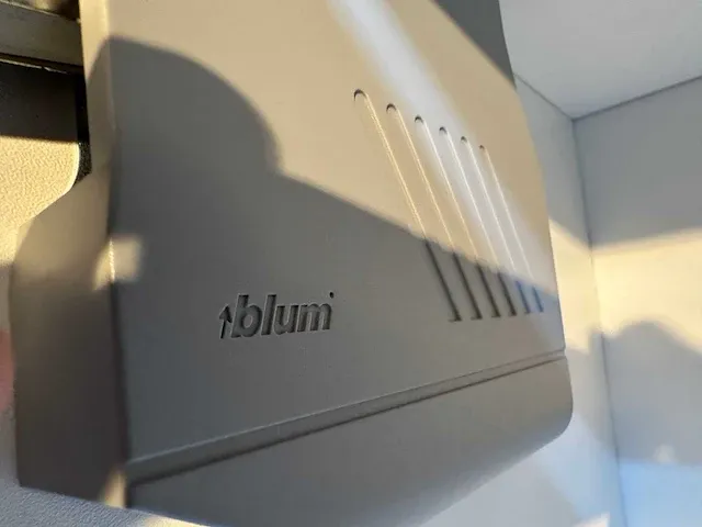 Bribus keuken - 329cm v.v. bosch inbouwapparatuur, composiet werkblad, kleur u1233 grafiet (showroommodel) - afbeelding 10 van  27