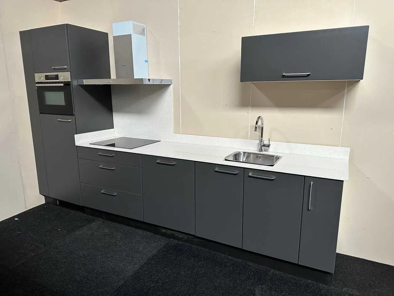 Bribus keukens en installatiematerialen