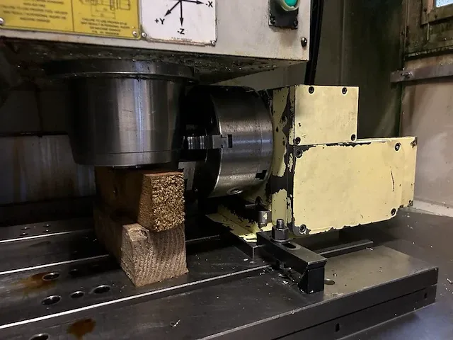 Bridgeport - gx 600 - cnc bewerkingscentra - afbeelding 13 van  15