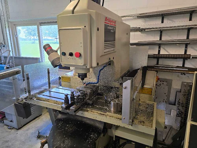 Bridgeport - interact 1 mk2 - cnc freesmachine - afbeelding 2 van  9