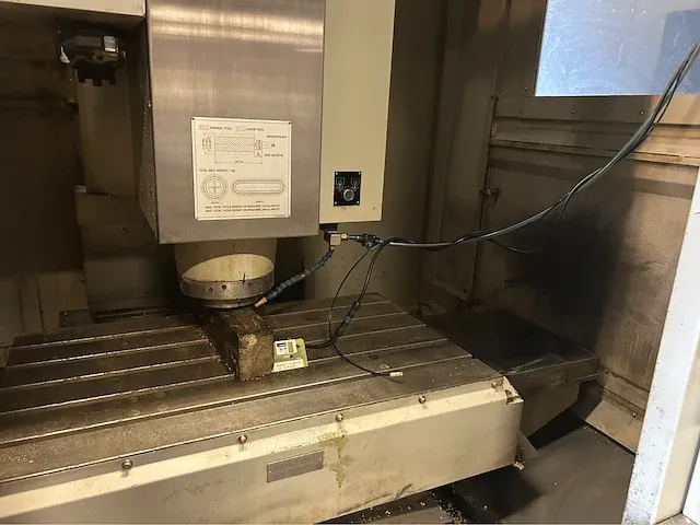 Bridgeport - vmc 760xp3 - cnc bewerkingscentra - afbeelding 7 van  10