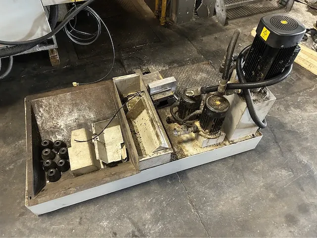 Bridgeport - vmc 760xp3 - cnc bewerkingscentra - afbeelding 9 van  10