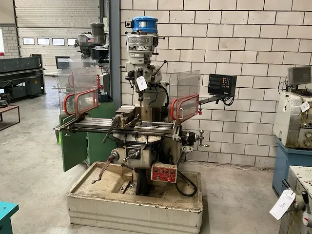 Bridgeport freesmachine - afbeelding 1 van  9