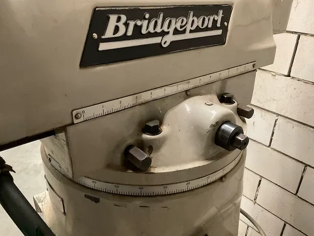 Bridgeport freesmachine - afbeelding 7 van  9
