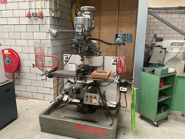 Bridgeport freesmachine - afbeelding 1 van  12