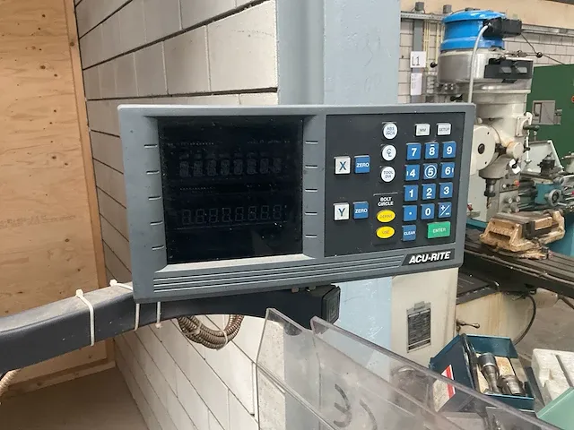 Bridgeport freesmachine - afbeelding 9 van  12