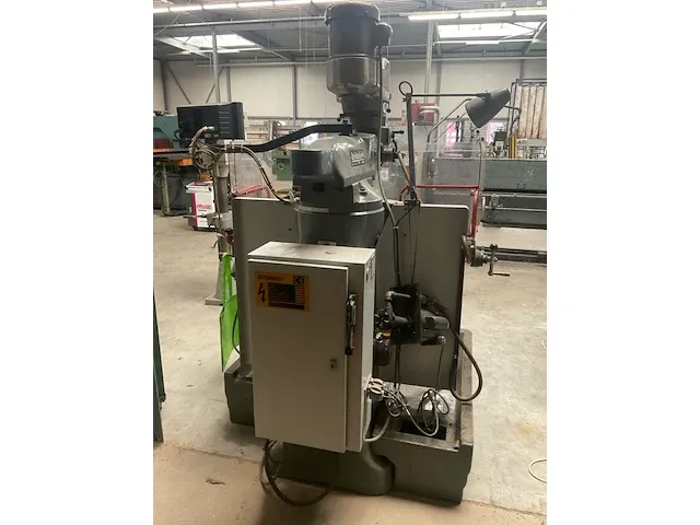Bridgeport freesmachine - afbeelding 12 van  12
