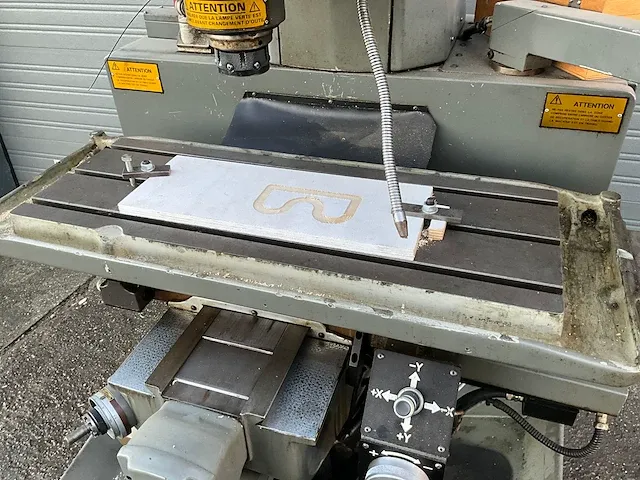 Bridgeport interact 1 mk-2 freesmachine cnc - afbeelding 27 van  30