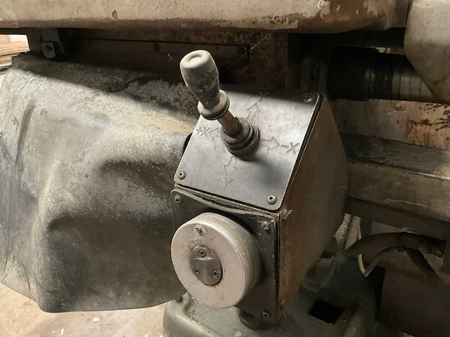 Bridgeport interact 1 mk2 cnc freesmachine - afbeelding 6 van  15