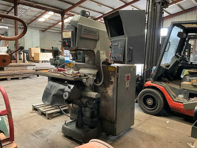 Bridgeport interact 1 mk2 cnc freesmachine - afbeelding 1 van  15